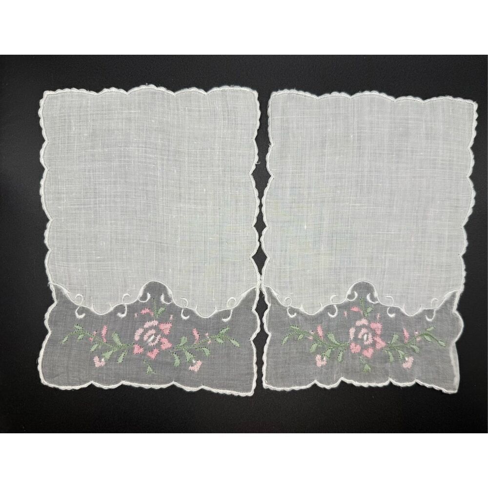 Vintage Linen Embroidered Cocktail/Tea Napkins Set of 4 - Picture 1 of 7